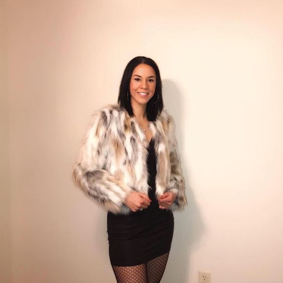 Meet your Posher, Calla - Picture 1 of 1